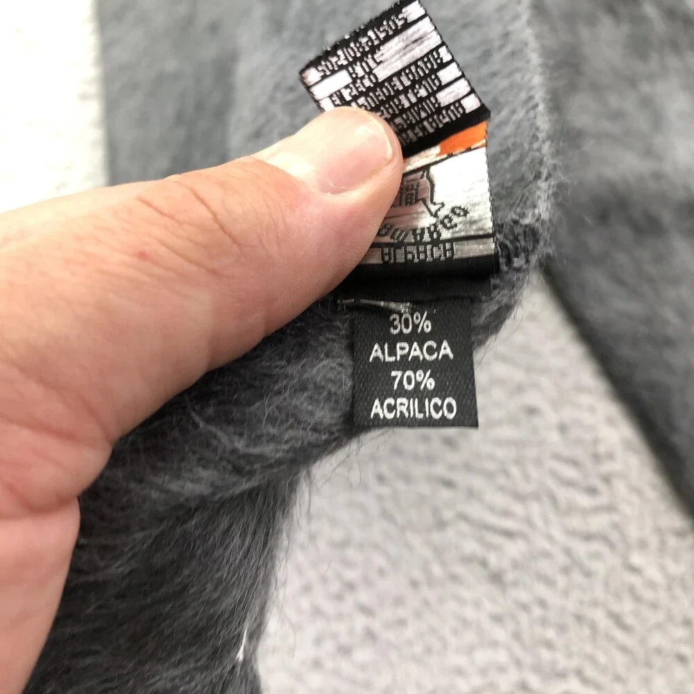 Alpaca Camargo Scarf Womens One Size Gray Alpaca Blend Fuzzy Knit Fringe Peru